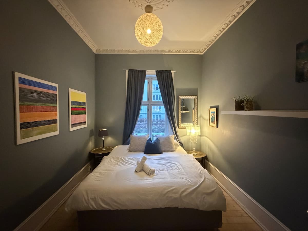 Romslig Vika-leilighet interiør